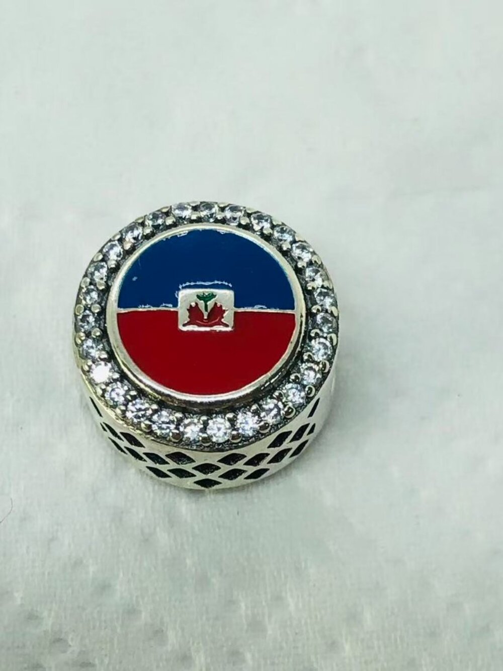 ✨ ✨Pandora Flag of Haiti Bead charm/  The Haitian flag charm